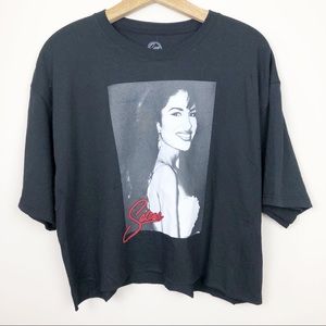 Iconic Selena graphic Crop top 💋